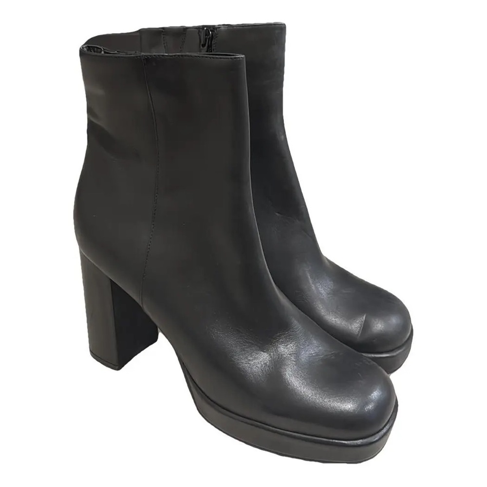 Jeffrey Campbell Black Heeled Boots